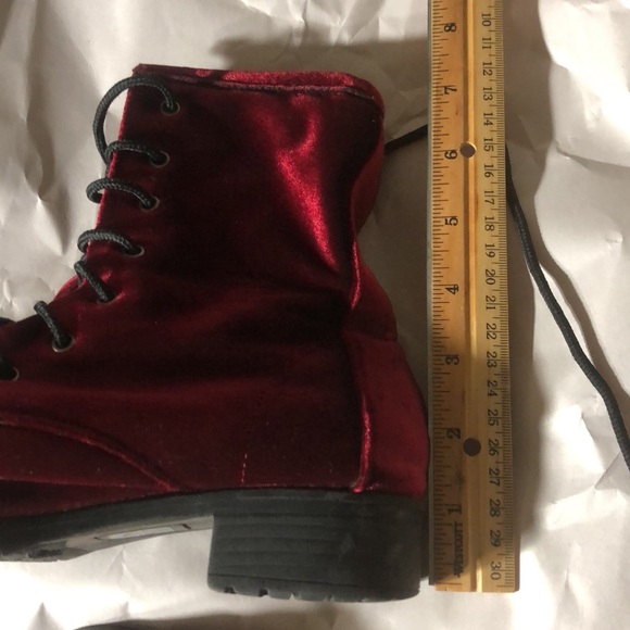 Burgundy velvet shoes -6/7 - Picture 2 of 11